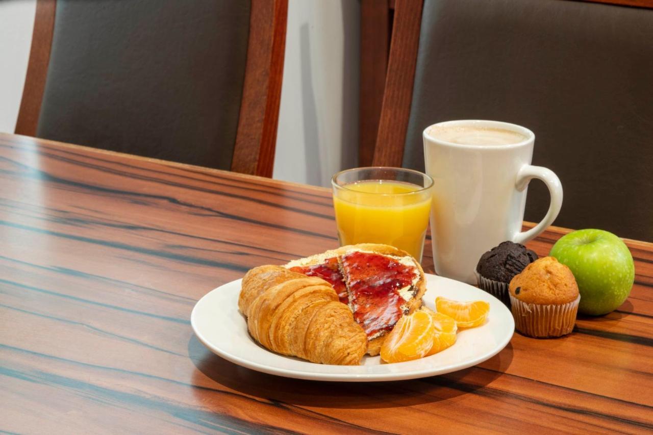 Holiday Inn Express York By Ihg Buitenkant foto